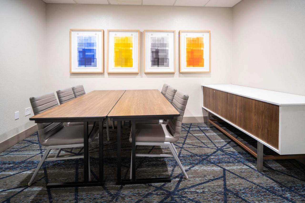 Holiday Inn Express And Suites Atlanta-Johns Creek By Ihg Bagian luar foto