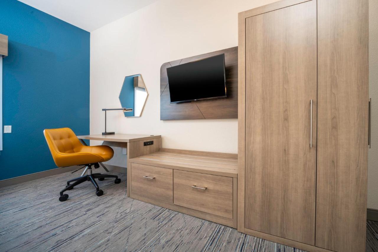 Holiday Inn Express And Suites Atlanta-Johns Creek By Ihg Bagian luar foto