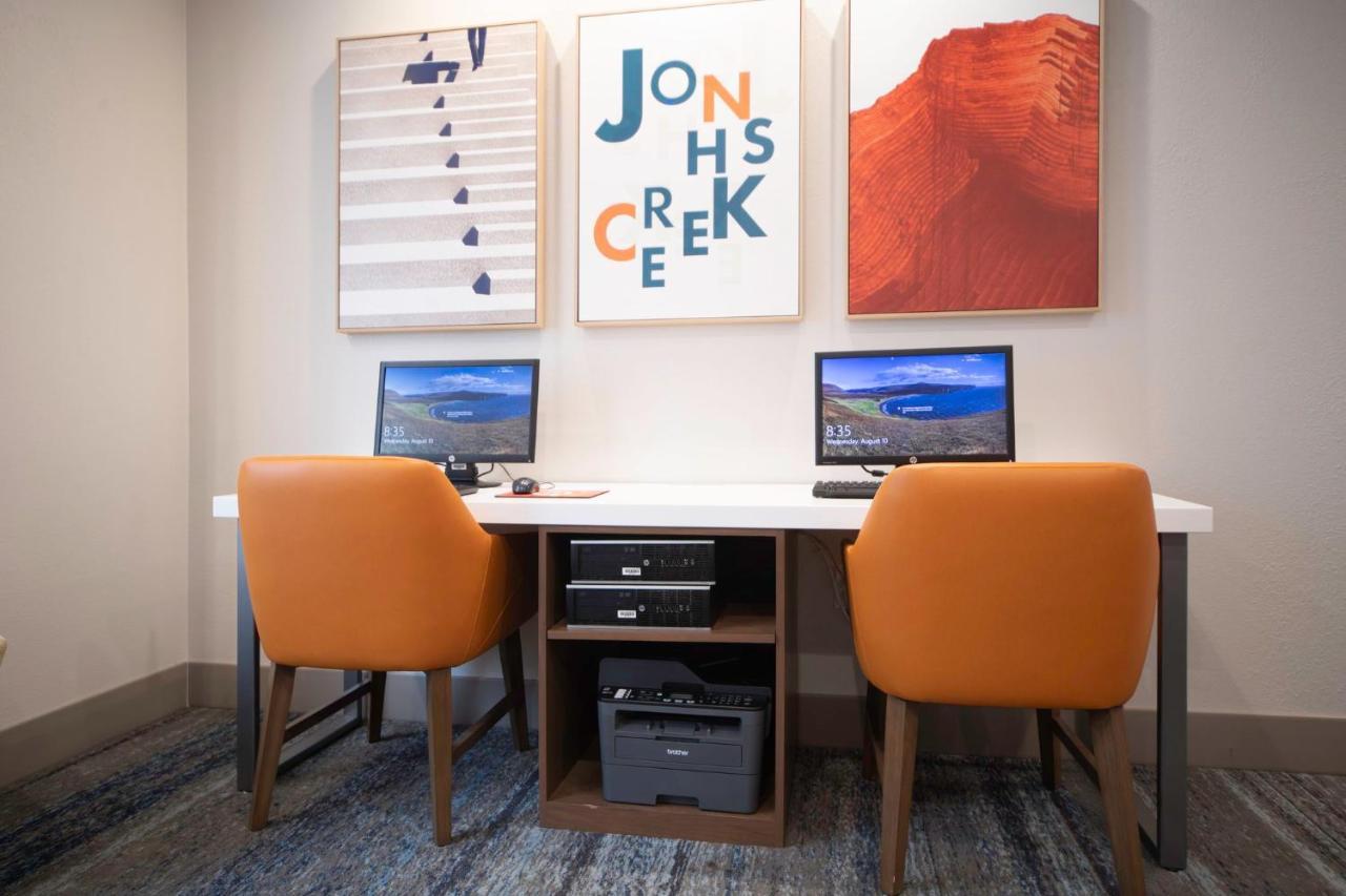 Holiday Inn Express And Suites Atlanta-Johns Creek By Ihg Bagian luar foto